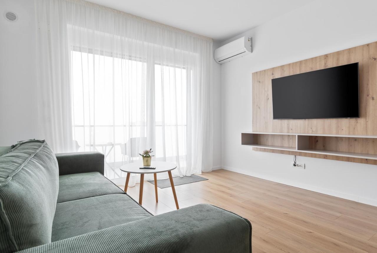 Grand Hill Flats Apartment ออราแด ภายนอก รูปภาพ