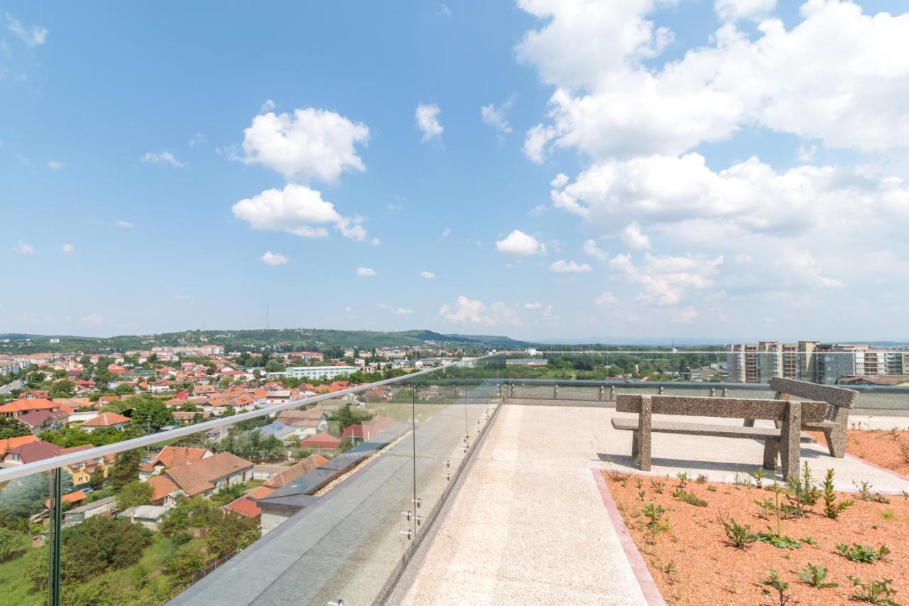Grand Hill Flats Apartment ออราแด ภายนอก รูปภาพ