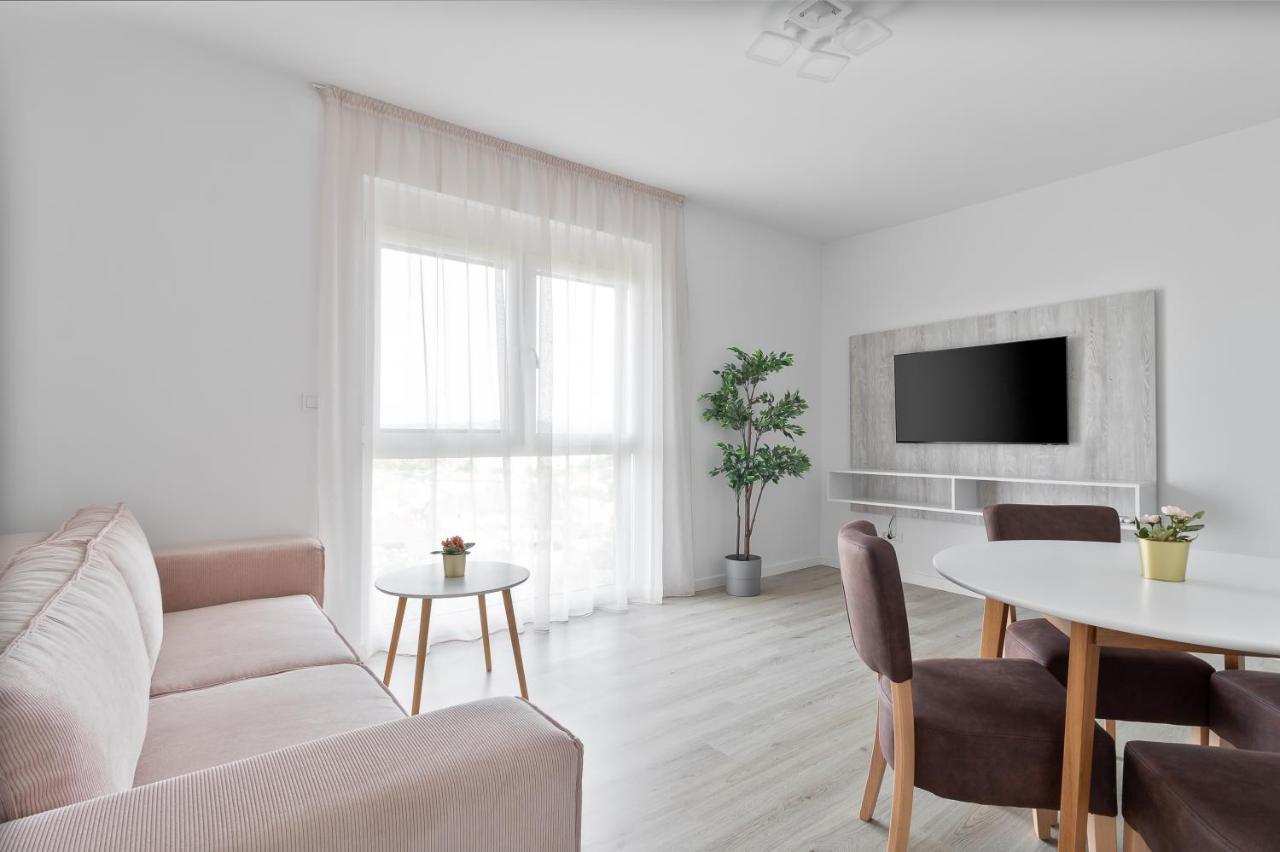 Grand Hill Flats Apartment ออราแด ภายนอก รูปภาพ