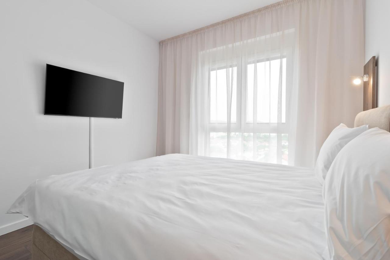 Grand Hill Flats Apartment ออราแด ภายนอก รูปภาพ