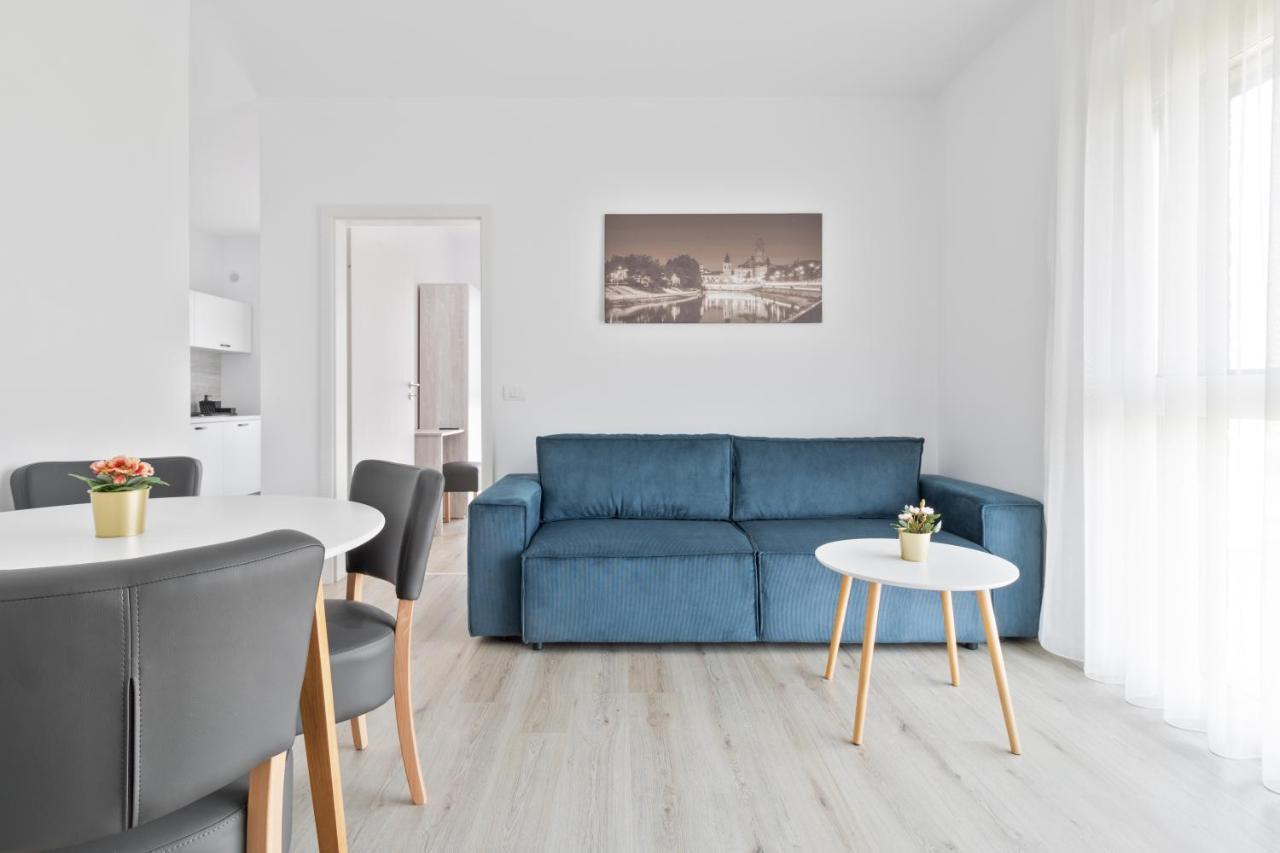 Grand Hill Flats Apartment ออราแด ห้อง รูปภาพ