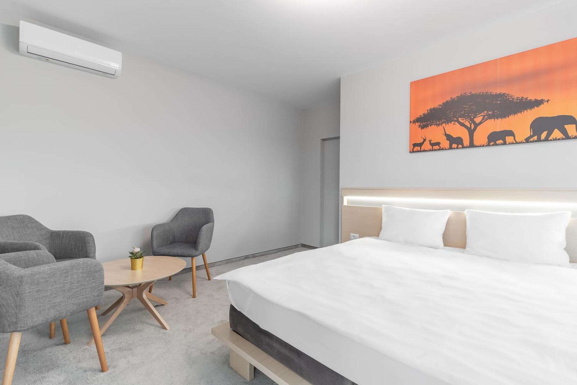 Grand Hill Flats Apartment ออราแด ภายนอก รูปภาพ