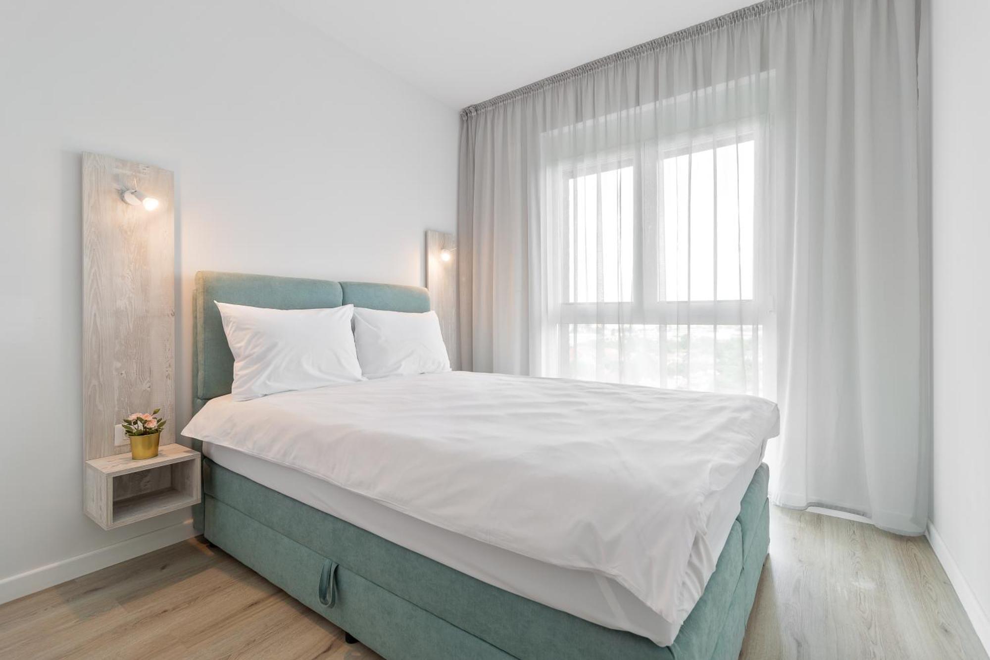 Grand Hill Flats Apartment ออราแด ภายนอก รูปภาพ