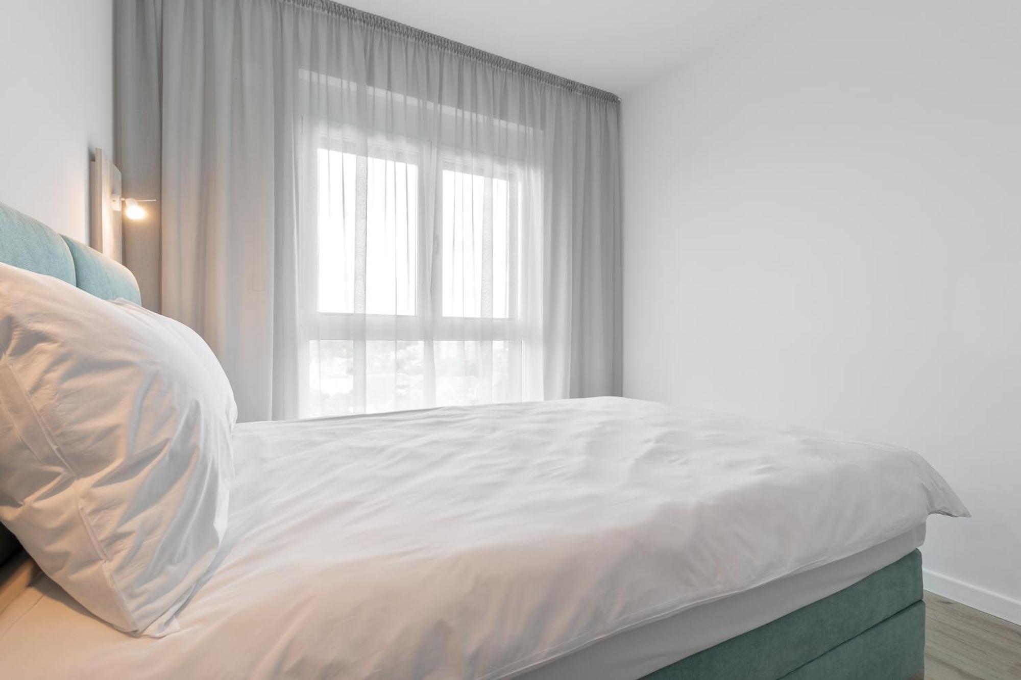 Grand Hill Flats Apartment ออราแด ภายนอก รูปภาพ